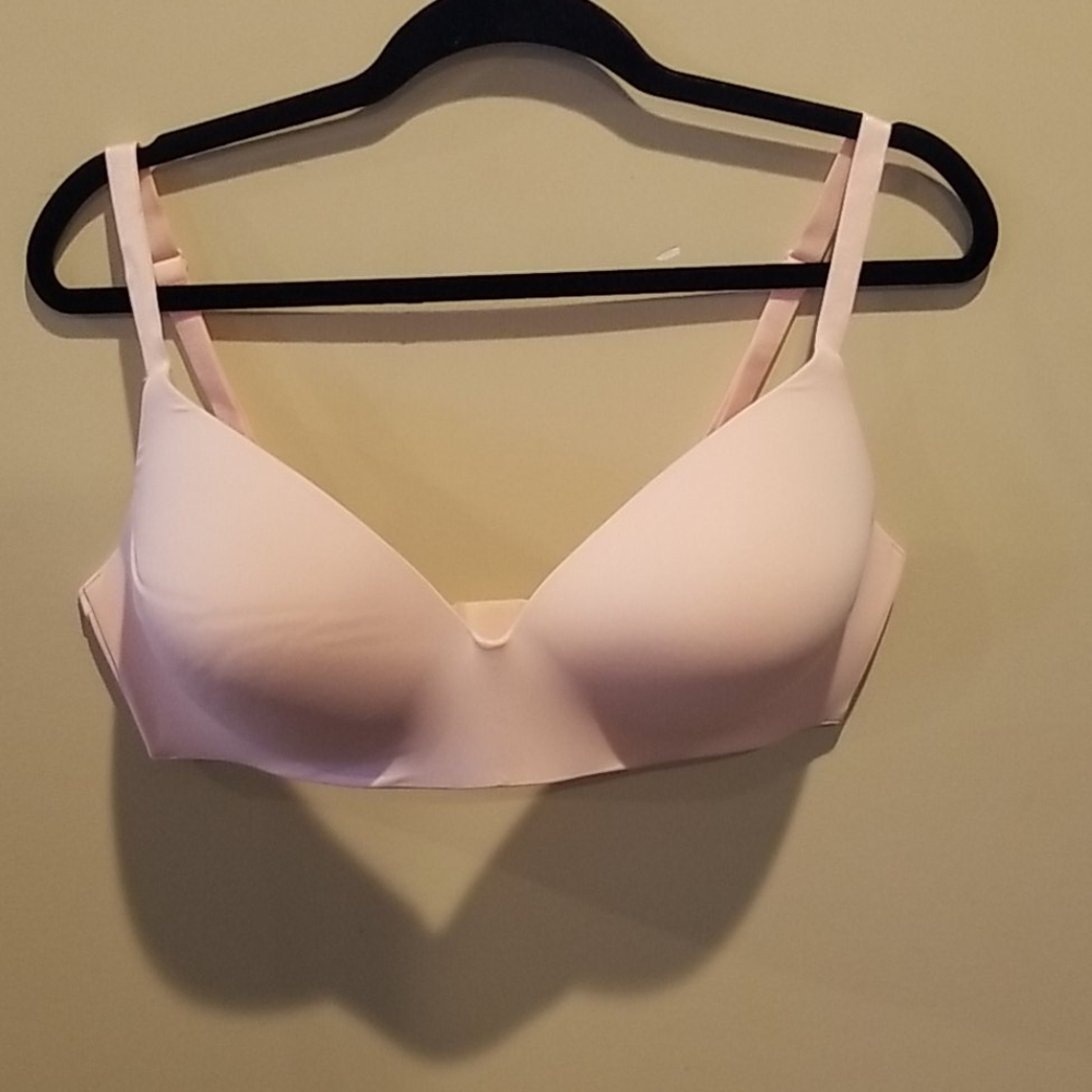 Victoria Secret Sports Bra 38 DD